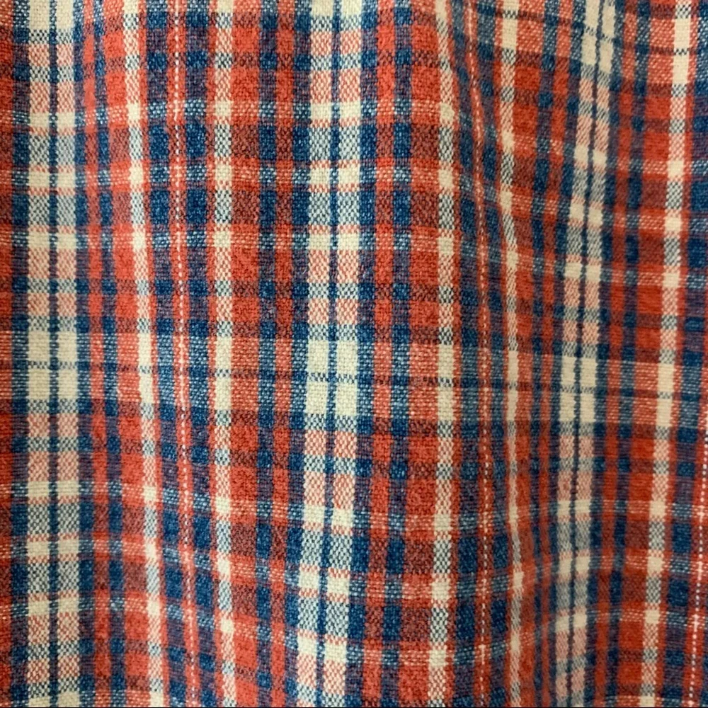 Levi’s men’s plaid casual button down shirt